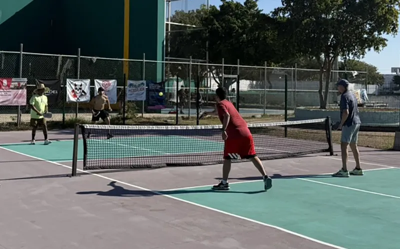 Pickleball at SAHOP with the Pata Salada community